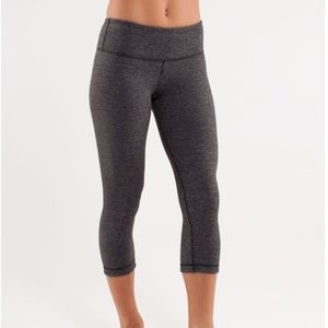 Lululemon Wunder Under Crop *Reversible Black/Wee Stripe Heathered Black Size 4
